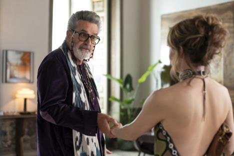 Glumac Rupert Everet u seriji Emily in Paris