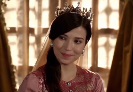 Selma Ergeč kao sultanija Hatidže u seriji Sulejman Veličastveni