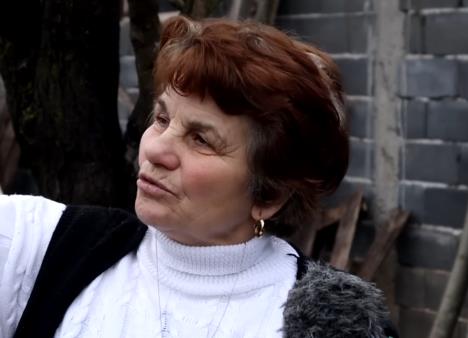 Huma u domaćinstvu brine o stoci i pijaci, primer discipline, rada i ljubavi prema porodici (5).png