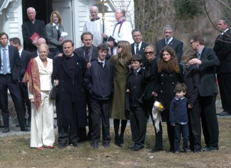 Vanesa Redgrejv, Lijam Nison