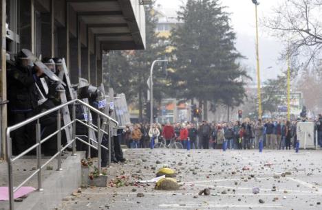 tuzla-protest-radnici.jpg