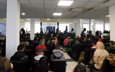 LOZNICA - Prijem za školarce.JPG