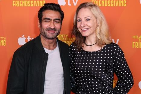 Kumail Nandžijani sa suprugom Emili V. Gordon