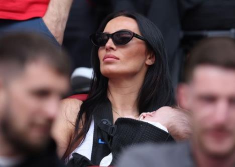 Eni Kilner, bivša supruga Kajla Vokera