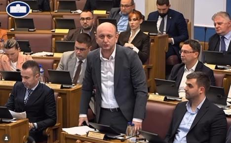 Screenshot 2025-12-27 200957.jpg