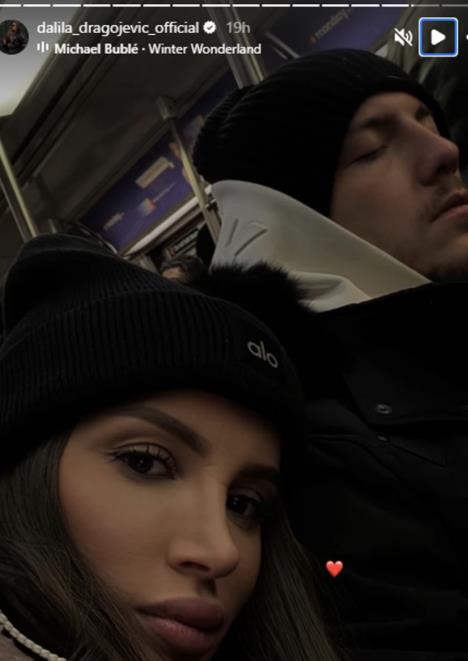 Dalila Dragojević se vozi gradskim prevozom