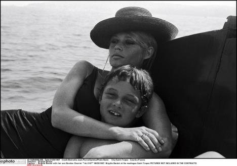 Brižit Bardo i njen sin Nikola-Žak Šarije