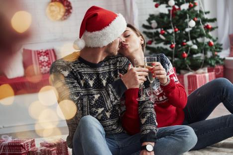 Par se ljubi za Novu godinu