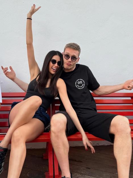 Aleksandar Radojičić objavio sliku sa devojkom Zejnep