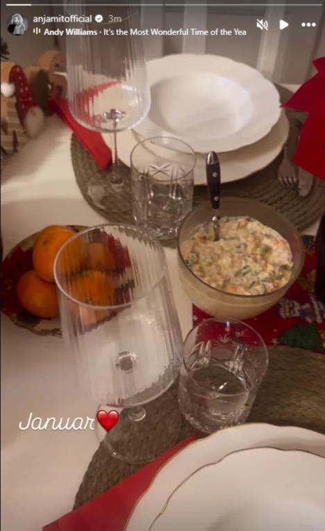 Anja Mit - praznična trpeza