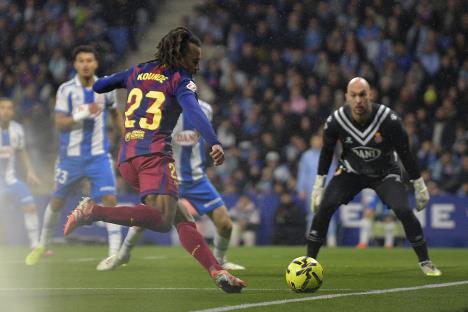 Marko Dmitrović, Espanjol, Primera