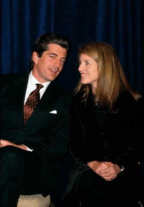 Karolina Kenedi, bivša ambasadorka Sjedinjenih Država u Japanu i ćerka predsednika SAD Džona F. Kenedija i njen sin, Džek Šlosberg, unuk predsednika Kenedija