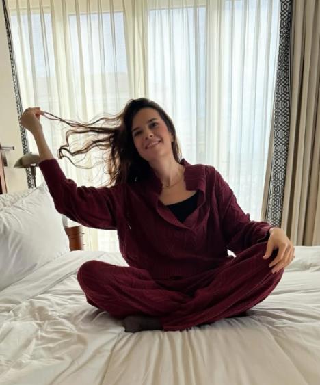 Anica Lazić u hotelu u Tivtu.jpg