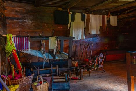 stara kuća u sirogojnu