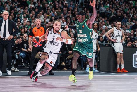 Karsen Edvards i Kendrik Nan na meču Panatinaikos - Virtus Evroliga