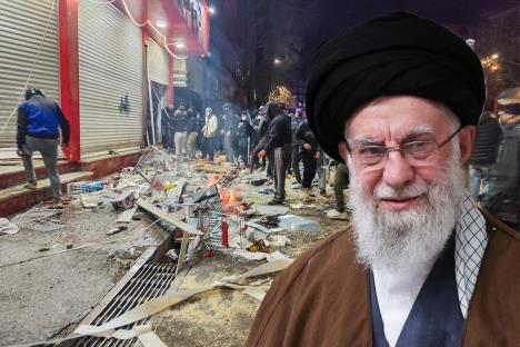 Protest Iran Ali Kamnei.jpg