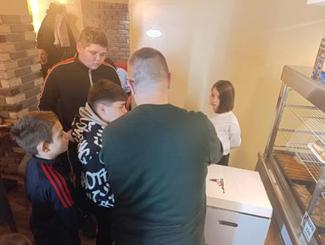 Poslastičarnica Proleće božićna nagradna igra božić