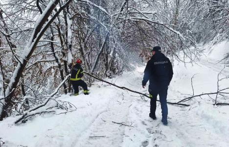 Policija na terenu zbog snežnih nepogoda