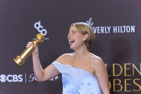 Džesi Bakli, dobitnica nagrade za najbolju žensku glumicu u filmu „Hamnet“