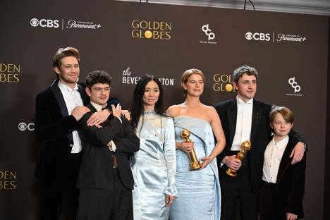 Ekipa filma Hamnet na crvenom tepihu Zaltnih globusa 2026