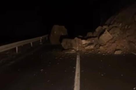 palo kamenje na Ibarsku magistralu