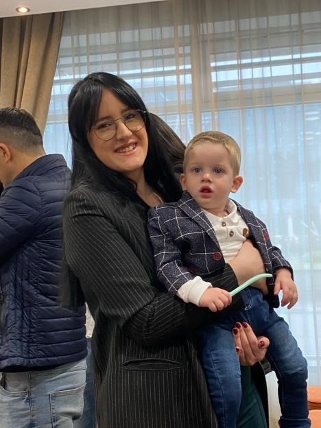 Slavica i Dimitrije Krnjić, dečak koji boluje od SMA