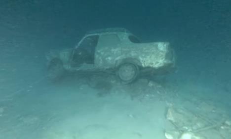 Auto na dnu Ligurskog mora