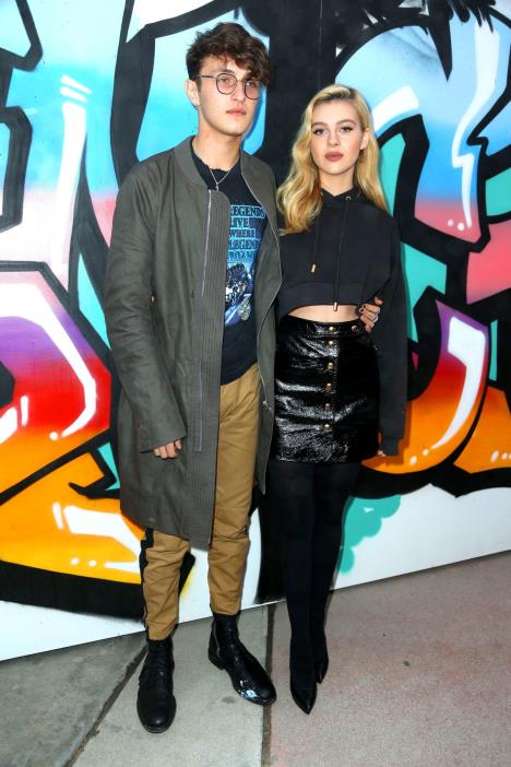 Nikola Pelc, Anvar Hadid