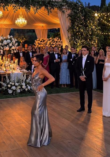 Viktorija Bekam ples mimovi na društvenim mrežama (5).png