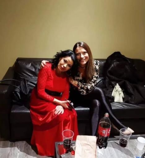 Ana Jankovic i Beti Djordjevic.jpg