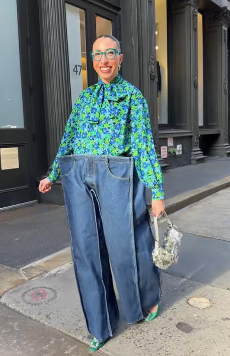 Karolin Vazana u kockastim farmerkama koje su postale viralne na društvenim mrežama