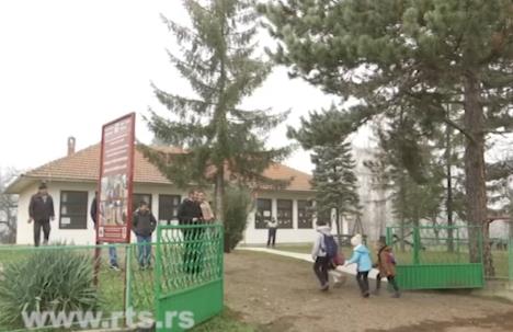 Škola Oglađenovac (3).png