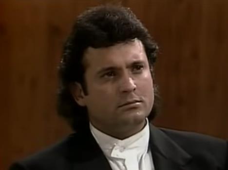 Henri Soto kao Randu u seriji Kasandra