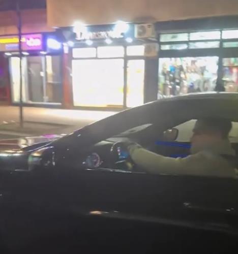 Pevačica uhodila dečka koji je bio s njenom koleginicom