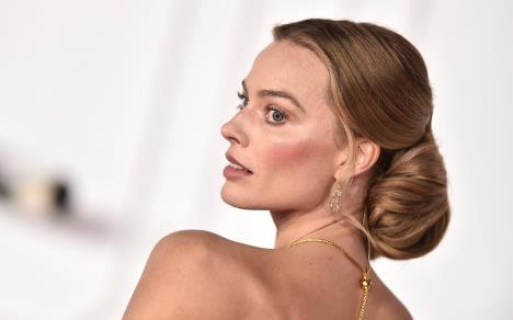 Margo Robi na crvenom tepihu sa dijamantskom ogrlicom Elizabet Tejlor