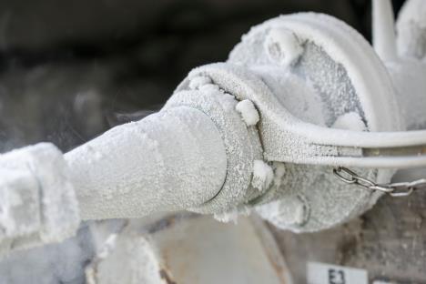 Smrznuta spoljašnja cev