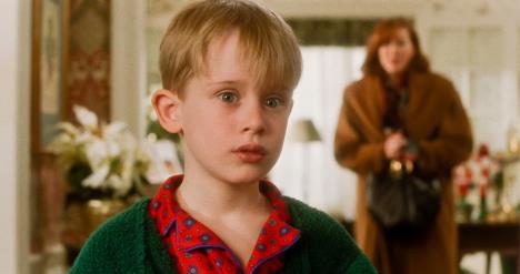 Mekoli Kalkin i Ketrin O'Hara u filmu Sam u kući