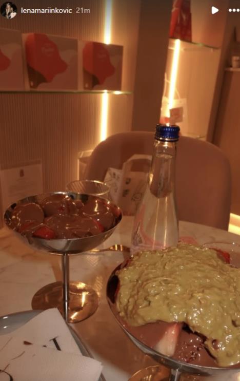 Lena Marinković pokazala romantičan dezert