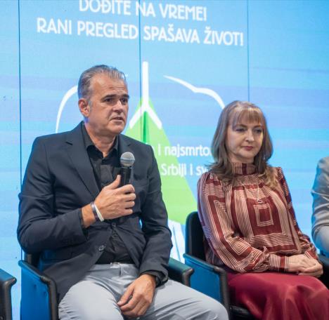 Doc. dr Zoran Andrić, medikalni onkolog i Olja Ćorović, iz Udruženja pacijenata za borbu protiv raka plućima “Punim plućima”
