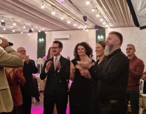 Otac Predrag Popović proslavio godišnjicu braka, Karađorđevići gosti