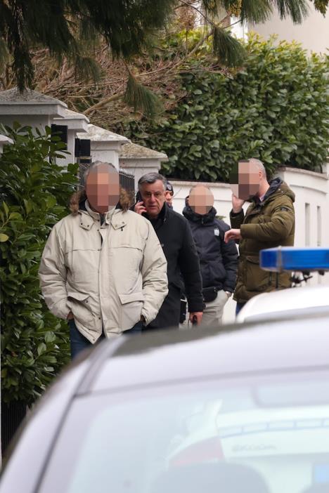 Zdravko Čolić bačena bomda vila Dedinje (17).jpeg