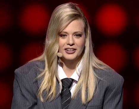 Milica Tragačica u prugastom odelu u Poteri