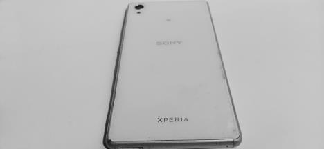 Sony Xpreia (2).jpg