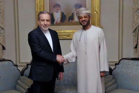 Oman01 EPA Iranian Foreign Ministry  Hand.jpg