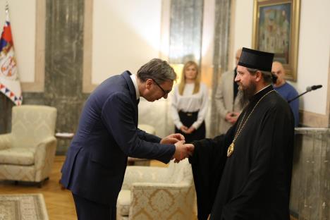 Aleksandar Vučić Episkop Sergije (5).jpeg