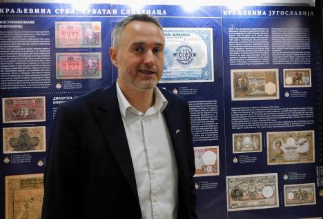 LOZNICA - Autor izložbe Dimitrijević.JPG