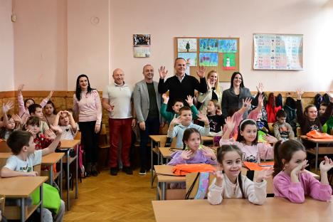 JKP Parking servis - Đaci vas mole usporite pored škole - OŠ Branko Radičević Boljevci 2 (foto Marijana Vučić).jpg