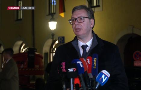 Aleksandar Vučić Minhen (3).png