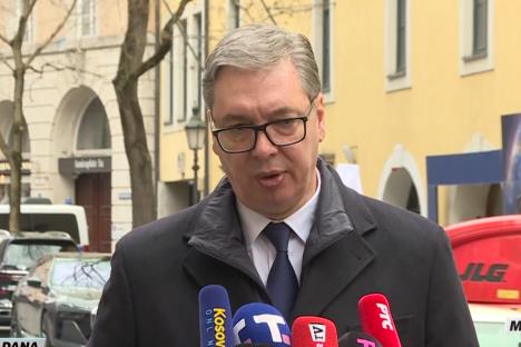 Aleksandar Vučić (6).png