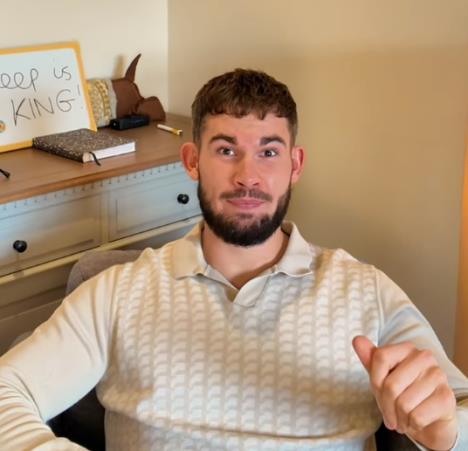 Tomi Grejvs nije spavao osam dana (1).jpg